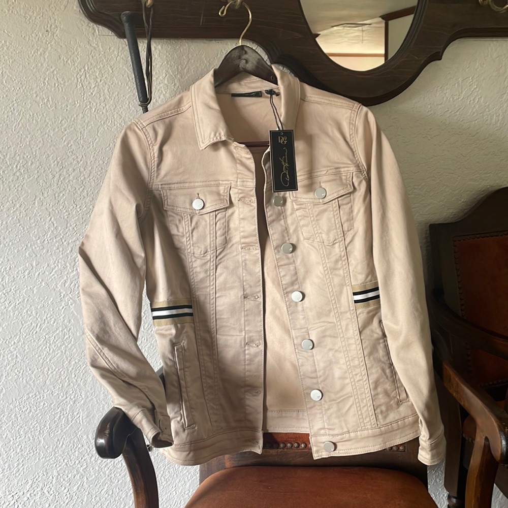 DG2 Woman’s Jacket